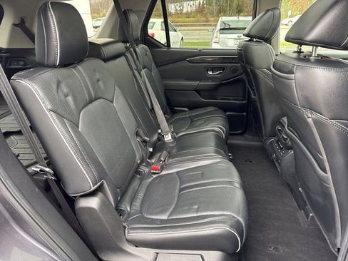 Used 2023 Honda Pilot Elite image 8