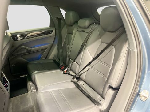 Certified 2019 Porsche Cayenne AWD/4WD image 24