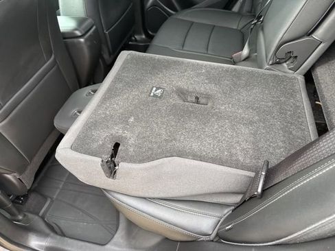 Used 2022 Buick Encore GX Essence w/ Experience Buick Package image 39