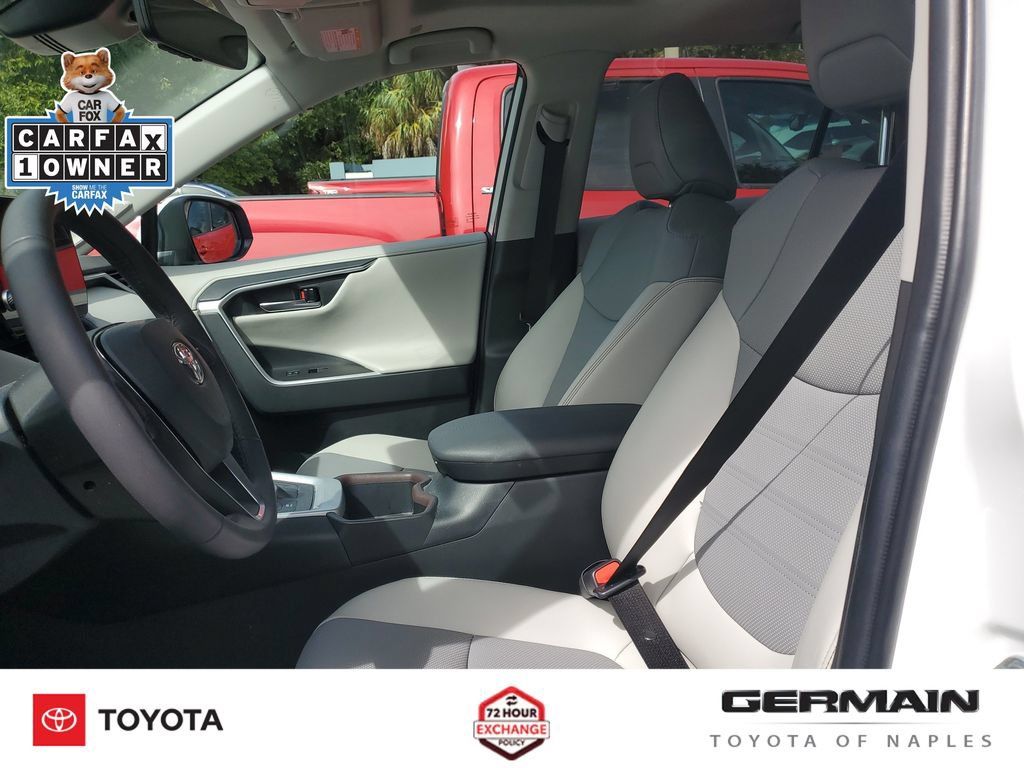 Used 2023 Toyota RAV4 Limited AWD/4WD image 18