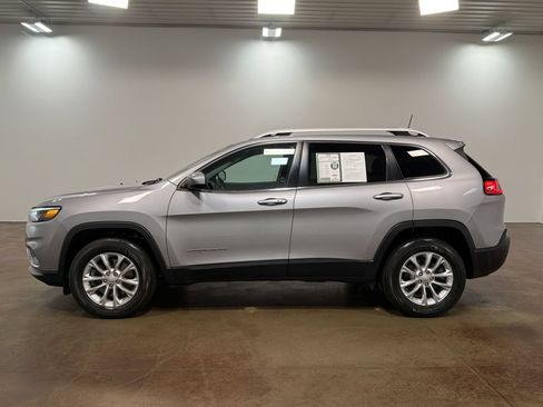 Used 2019 Jeep Cherokee Latitude w/ Comfort & Convenience Group AWD/4WD image 6