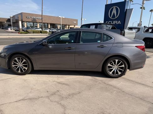 Used 2017 Acura TLX w/ Technology Package FWD image 2