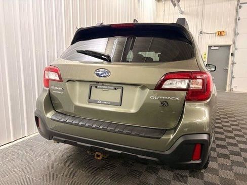 Used 2018 Subaru Outback 2.5i Premium AWD/4WD image 24