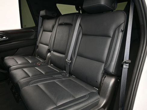 Used 2021 GMC Yukon SLE w/ Gmc Pro Safety Plus Package image 31