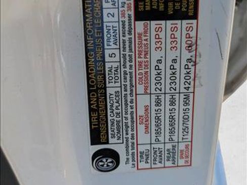 Used 2015 Nissan Versa Note SV FWD image 13