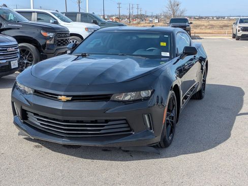 Used 2017 Chevrolet Camaro LT image 7