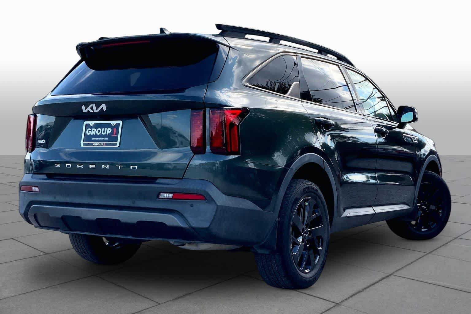 Used 2022 Kia Sorento S w/ Panoramic Sunroof Package AWD/4WD image 13
