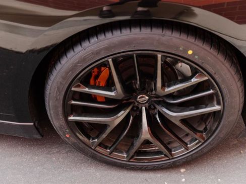 Used 2016 Nissan GT-R Premium image 17