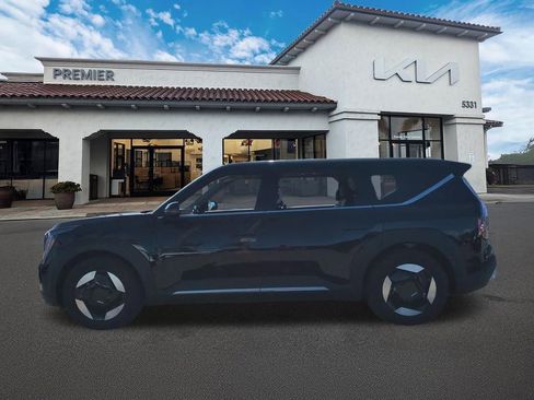 New 2026 Kia EV9 Light RWD image 9