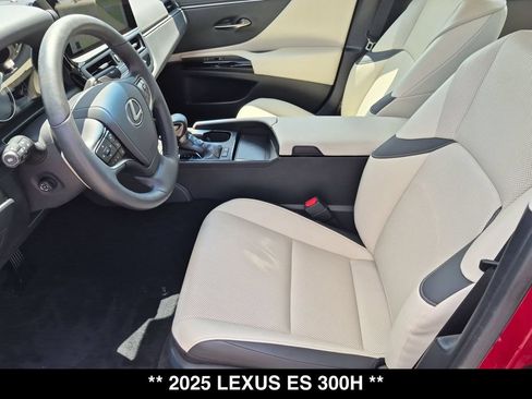Used 2025 Lexus ES 300h w/ Premium Package FWD image 19