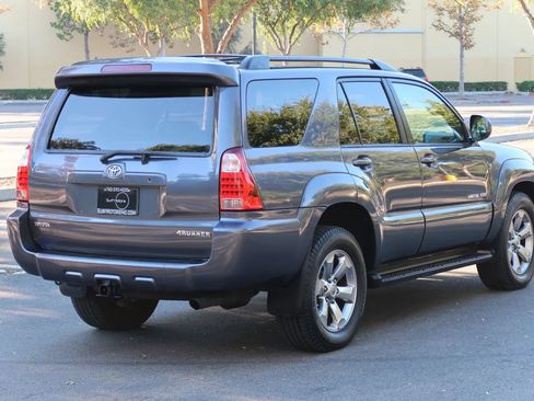Used 2006 Toyota 4Runner Limited image 6