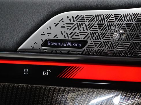 Used 2025 BMW M5 Touring image 30