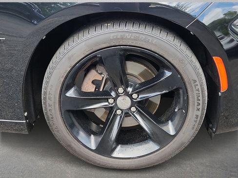 Certified 2016 Dodge Charger R/T RWD image 8