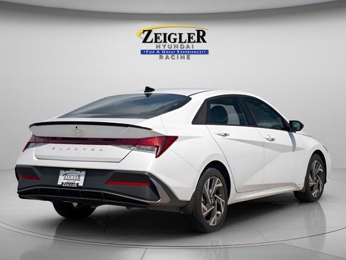 New 2025 Hyundai Elantra Sport FWD image 8