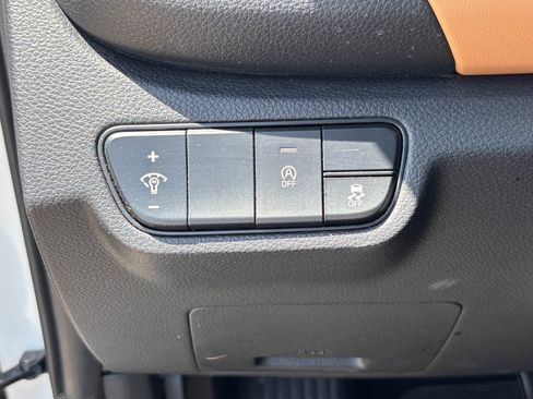 Certified 2024 Kia Seltos EX FWD image 26