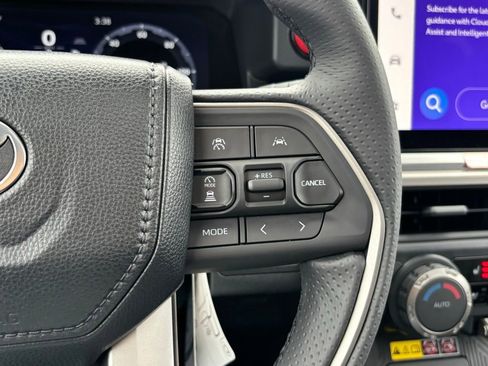 New 2026 Toyota 4Runner TRD Off-Road Premium AWD/4WD image 12