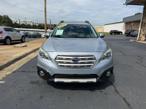 Used 2017 Subaru Outback 3.6R Limited AWD/4WD image 2