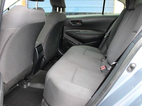 Used 2022 Toyota Corolla LE FWD image 37
