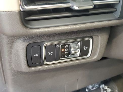 Certified 2023 Lincoln Corsair AWD w/ Equipment Group 101A image 15