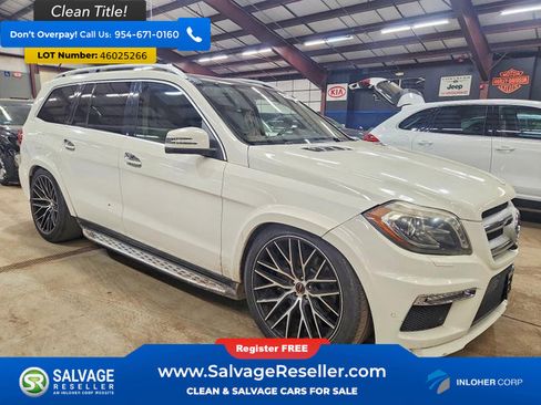 Used 2013 Mercedes-Benz GL 550 4MATIC w/ Driver Assistance Pkg image 5