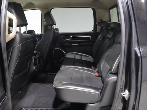 Used 2019 RAM 1500 Laramie AWD/4WD image 18