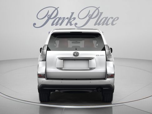 Used 2023 Lexus GX 460 Premium w/ Premium Package AWD/4WD image 3