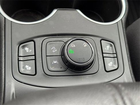 Certified 2020 GMC Terrain SLT w/ Elevation Edition image 19