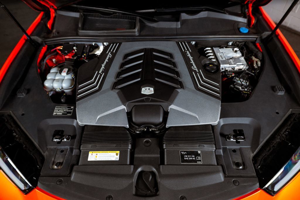 Used 2024 Lamborghini Urus S AWD/4WD image 43