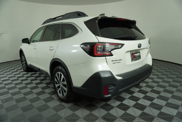 Used 2022 Subaru Outback Premium AWD/4WD image 5