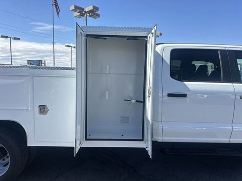 New 2025 Ford F550 4x4 Crew Cab Super Duty image 7