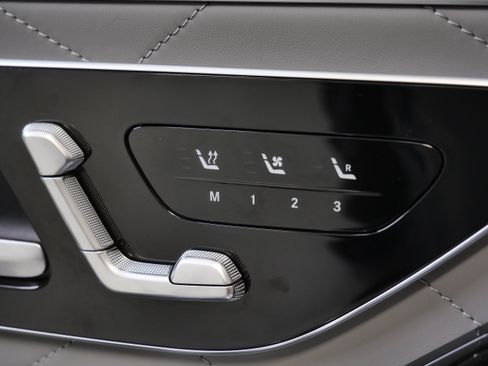 Used 2022 Mercedes-Benz S 580 4MATIC Sedan image 32