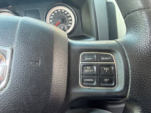 Used 2017 RAM 1500 Classic SLT AWD/4WD image 22