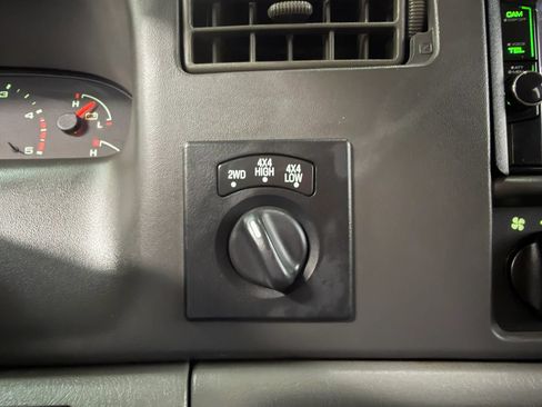 Used 2003 Ford F250 XLT AWD/4WD image 24
