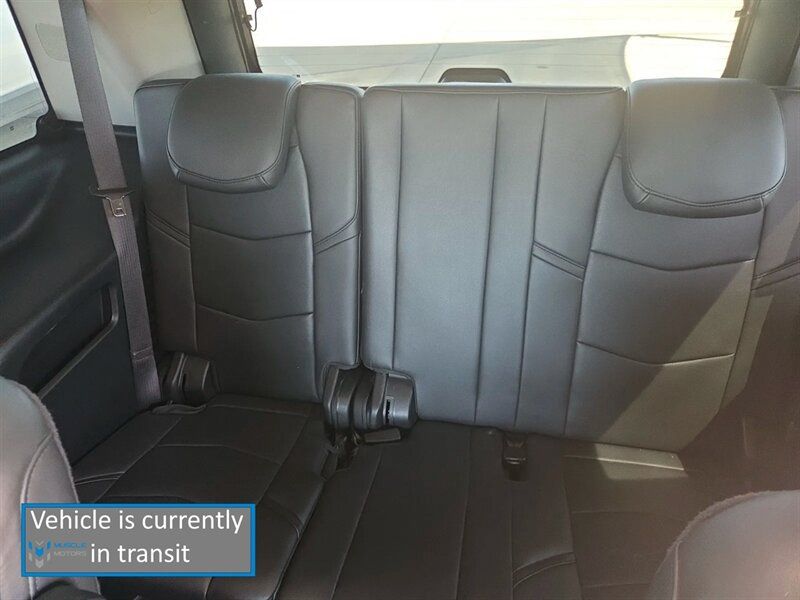 Used 2020 Cadillac Escalade Luxury AWD/4WD image 14