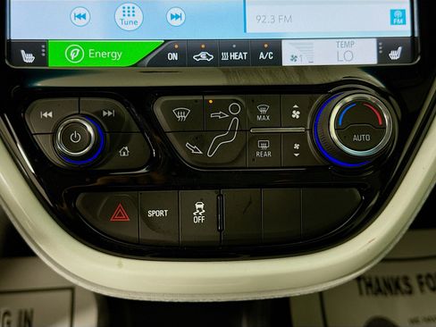 Used 2020 Chevrolet Bolt LT FWD image 15