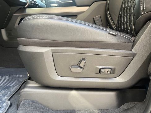 New 2022 RAM 2500 Big Horn w/ Level C Equiment Group image 38