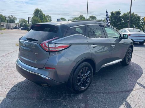 Used 2018 Nissan Murano SV w/ Premium Package FWD image 4