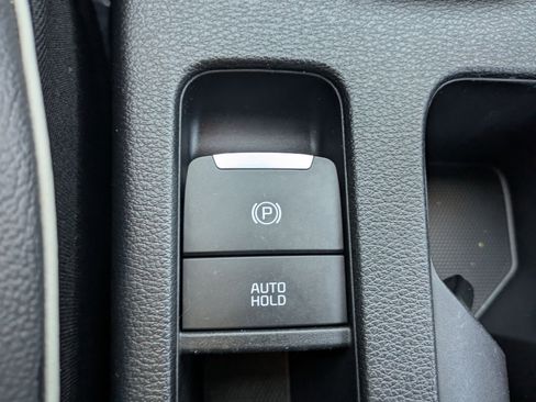 Used 2024 Kia Forte GT-Line image 17