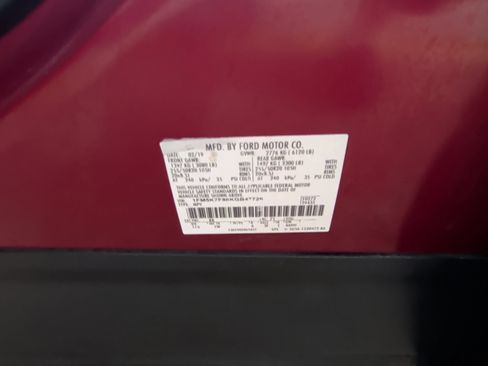 Certified 2019 Ford Explorer Limited w/ Class III Trailer Tow Package FWD image 39