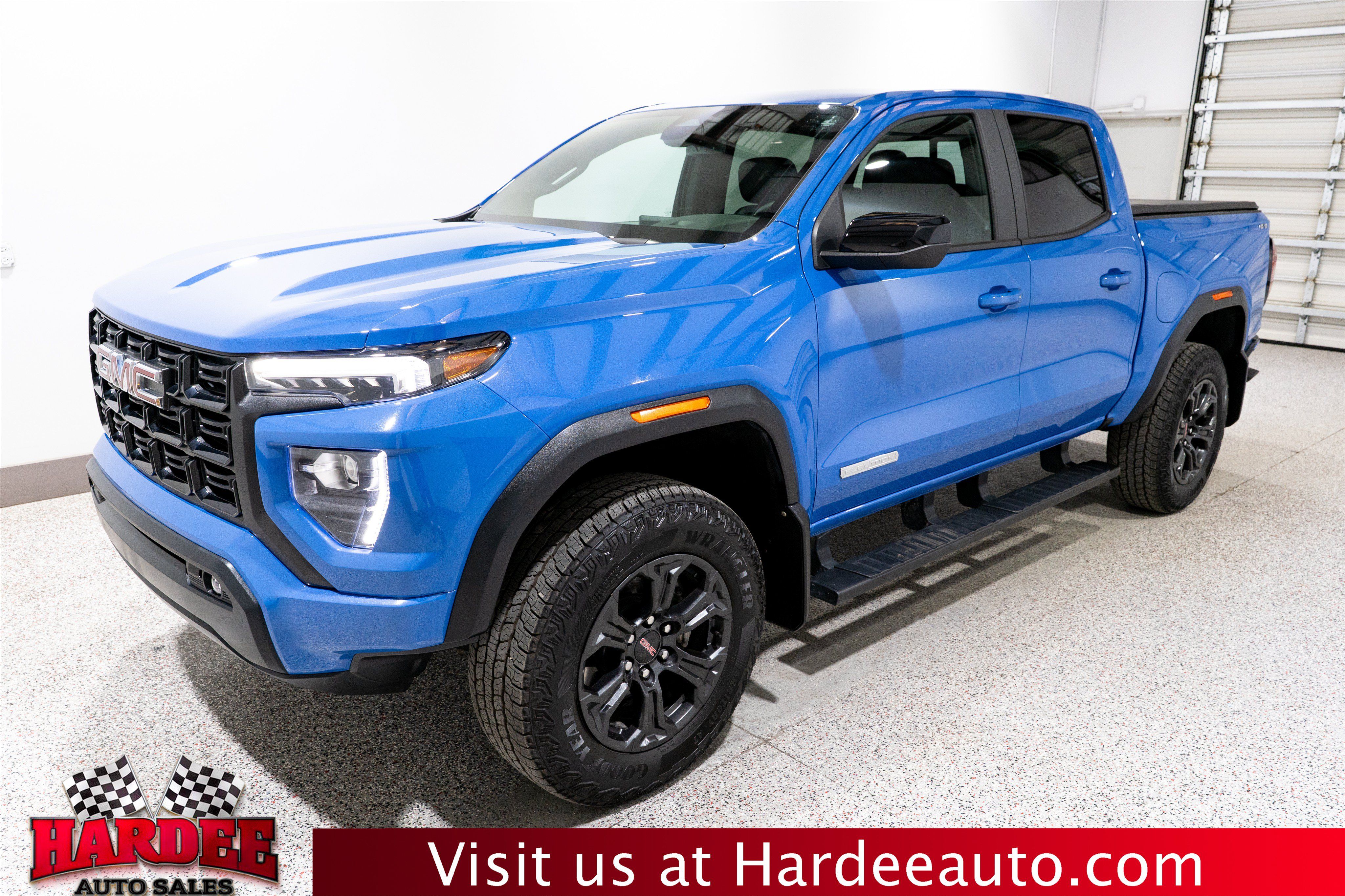 Used 2025 GMC Canyon Elevation w/ Convenience Package AWD/4WD image 2