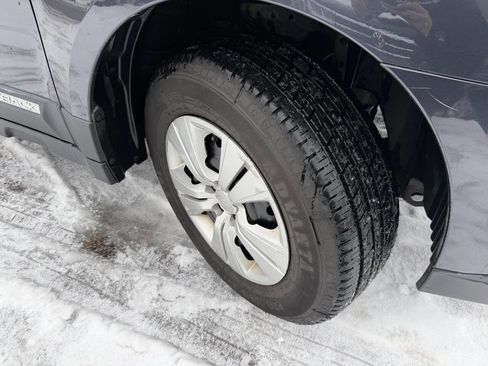 Used 2011 Subaru Outback 2.5i image 14