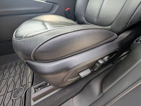 Used 2024 Jeep Grand Cherokee Limited image 15