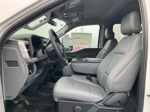 New 2025 Ford F450 XL w/ XL Chrome Package image 16