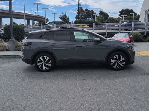 Used 2023 Volkswagen ID.4 Pro AWD/4WD image 5