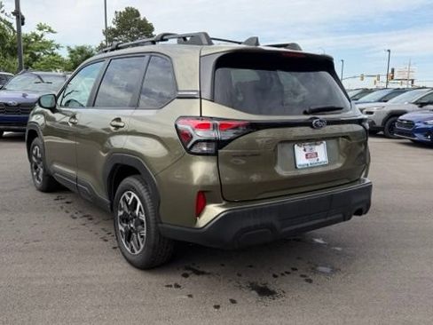 Used 2026 Subaru Forester Premium AWD/4WD image 6