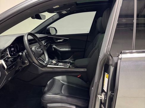 Used 2022 Audi Q8 Premium Plus AWD/4WD image 7