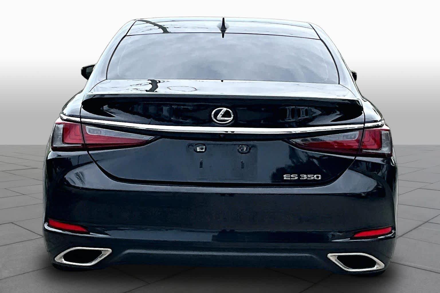Used 2025 Lexus ES 350 Ultra Luxury w/ Accessory Package (Z2) FWD image 5