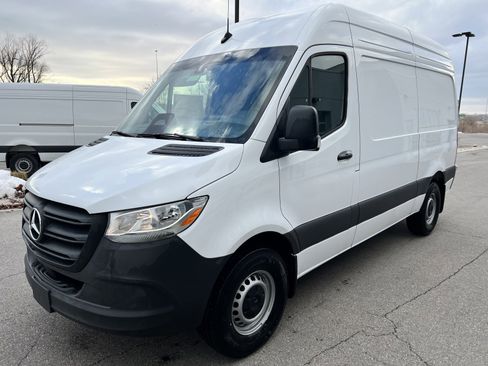 New 2025 Mercedes-Benz Sprinter 2500 image 9