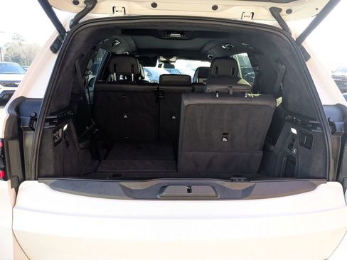 Used 2025 BMW X7 xDrive40i image 27