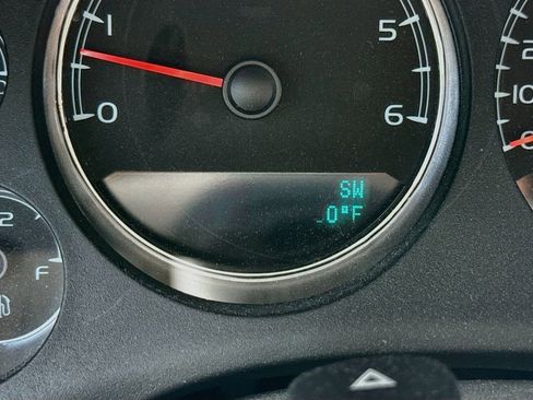 Used 2014 Chevrolet Tahoe LTZ image 12